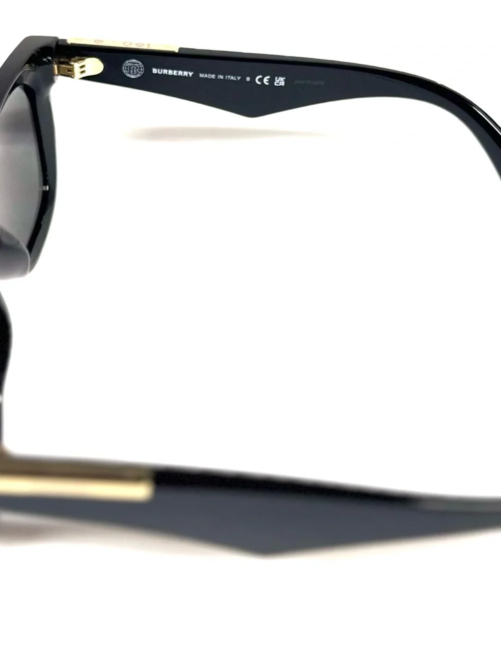 Classic Black Wayfarer Sunglasses - Burberry